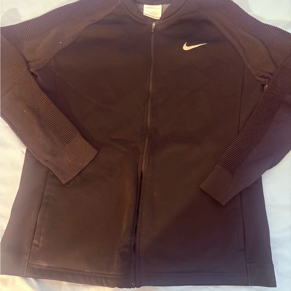 Nike Golf Women's Black Full-Zip Jacket.